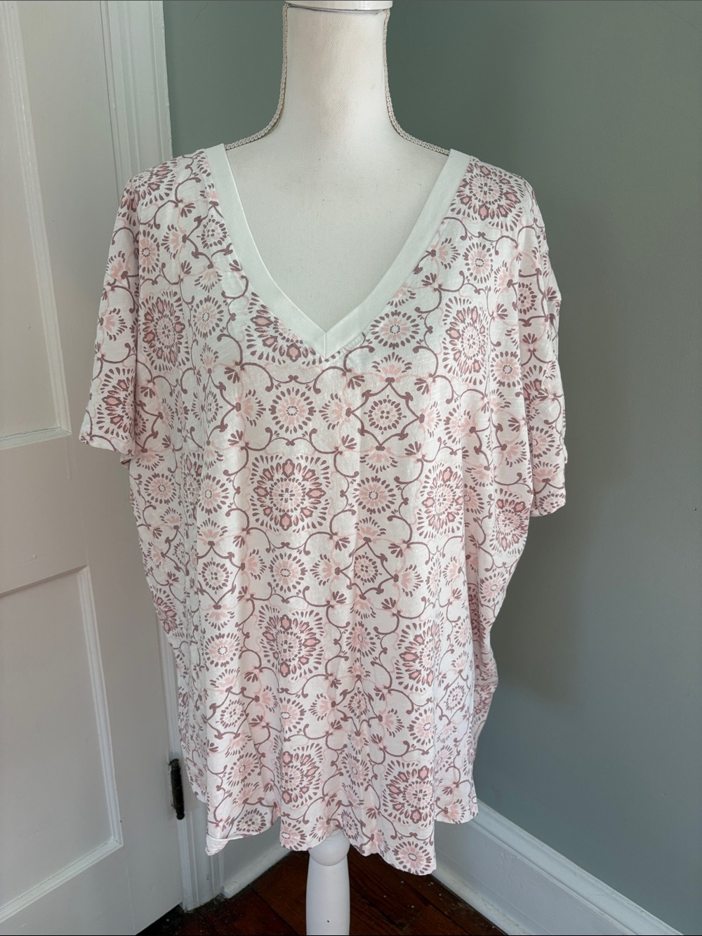 Torrid Heritage Slub V-Neck Relaxed Tee T-Shirt Shirt Blush Pink Size 1 1X XL